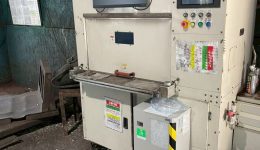 制御盤FAクーラーの設置作業