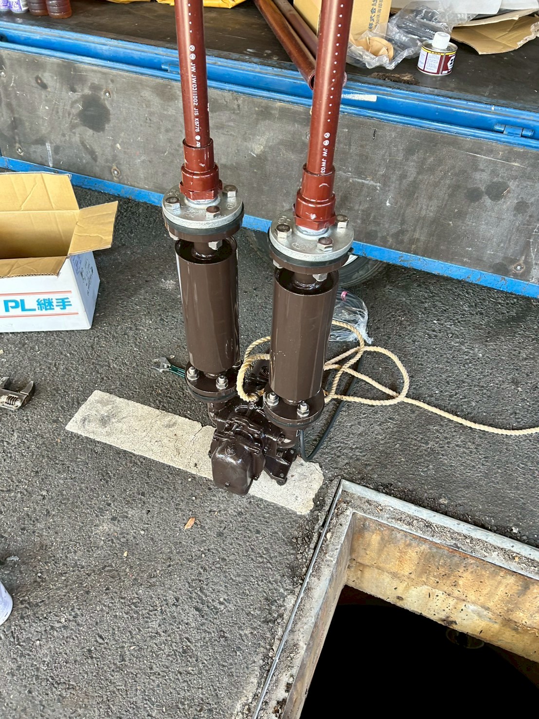 豊田市にて浄化槽の水中ブロワー取替工事