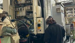 岡崎市の工場で大型ミストコレクターの設置をさせていただきました。